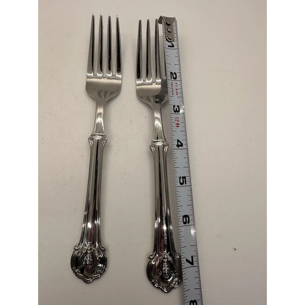 Wallace Napoleon Bee 18/10 Stainless 2 Salad Forks 7 1/2